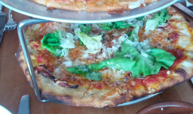 Una Pizza – Feature BLT Pizza!