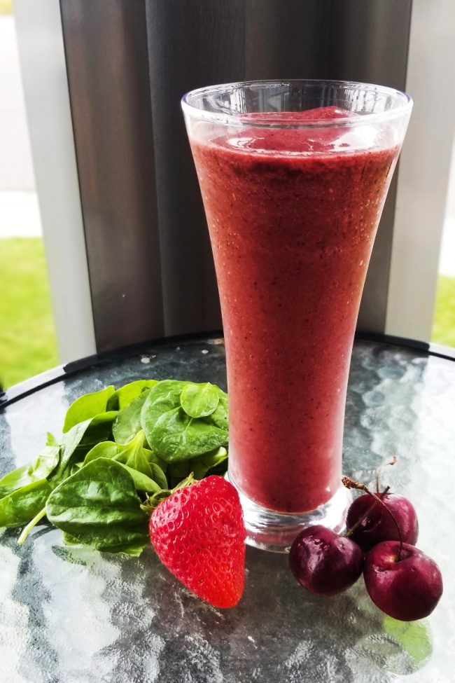 Berry Spinach Smoothie