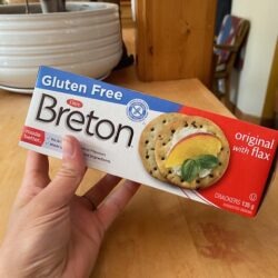 Breton gluten free crackers with flax seeds food review.